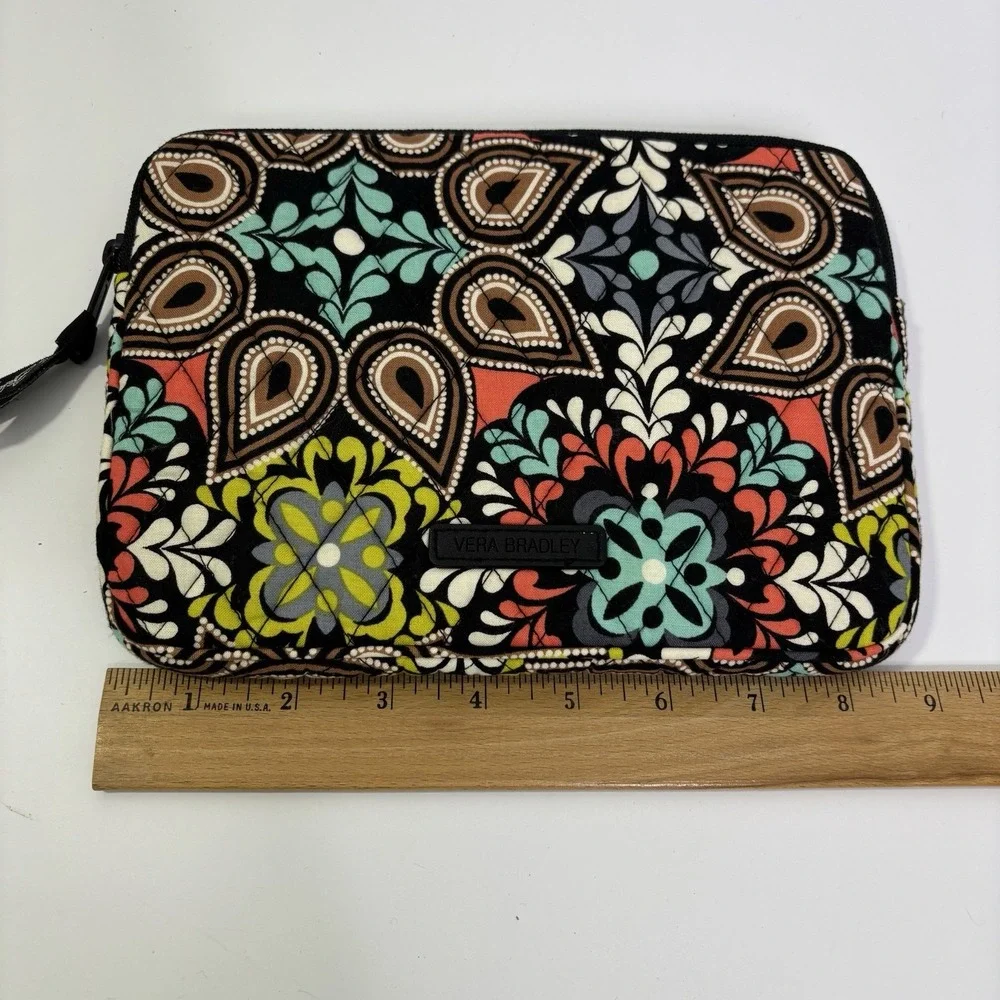 Vera Bradley Sierra Tablet Sleeve Padded Zippered Pouch Great For Travel